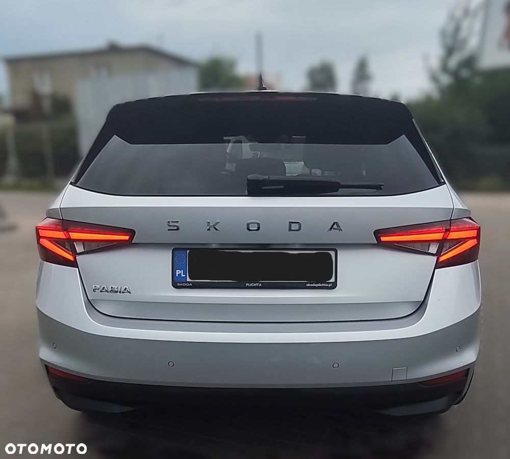 Skoda Fabia 1.0 TSI Selection DSG - 4