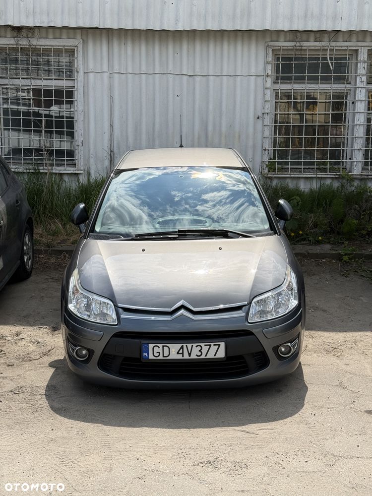 Citroën C4 2.0 HDi FAP Exclusive - 9