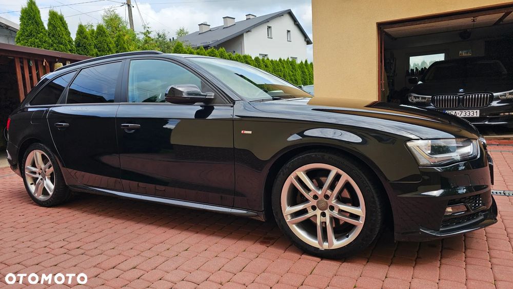 Audi A4 - 4