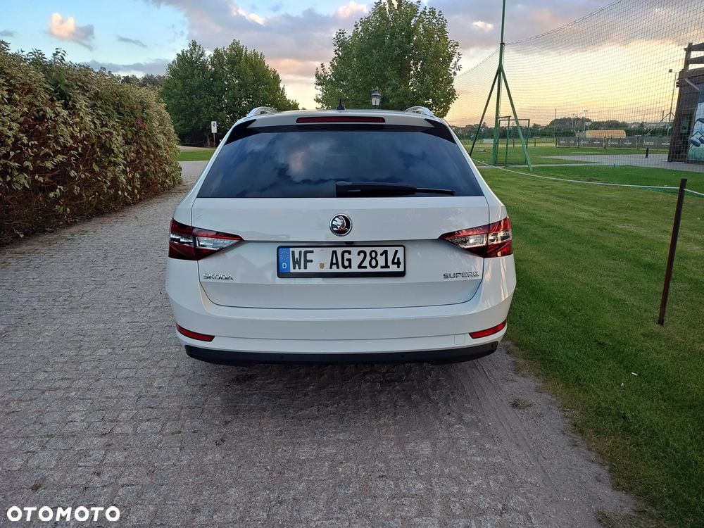 Skoda Superb 1.5 TSI Style DSG - 5