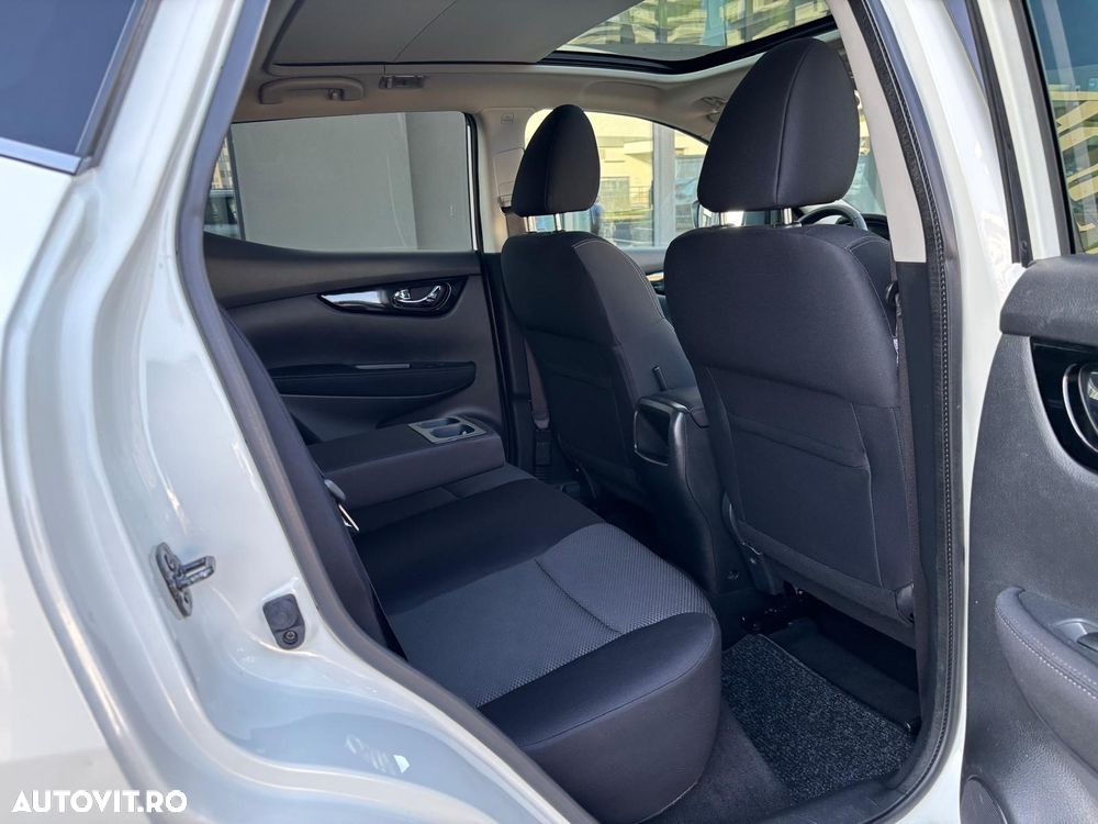 Nissan Qashqai 1.5 DCI Start/Stop Tekna - 11