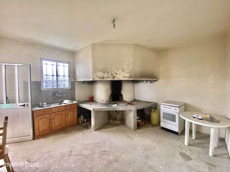 Moraria T4+2 palheiros na Fajã da Ovelha - Grande imagem: 5/8