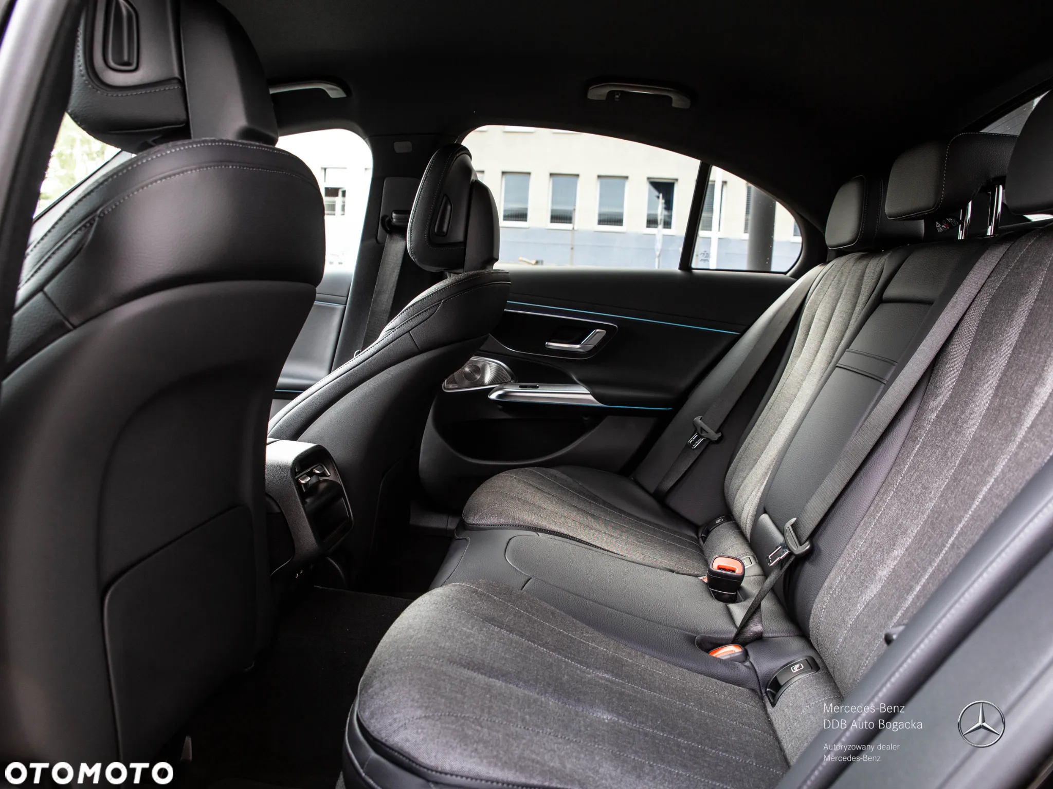 Mercedes-Benz Klasa E 220 d mHEV 4-Matic Avantgarde 9G-Tronic - 11