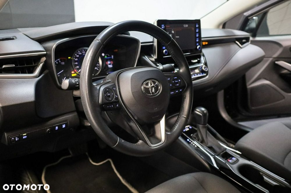 Toyota Corolla - 13