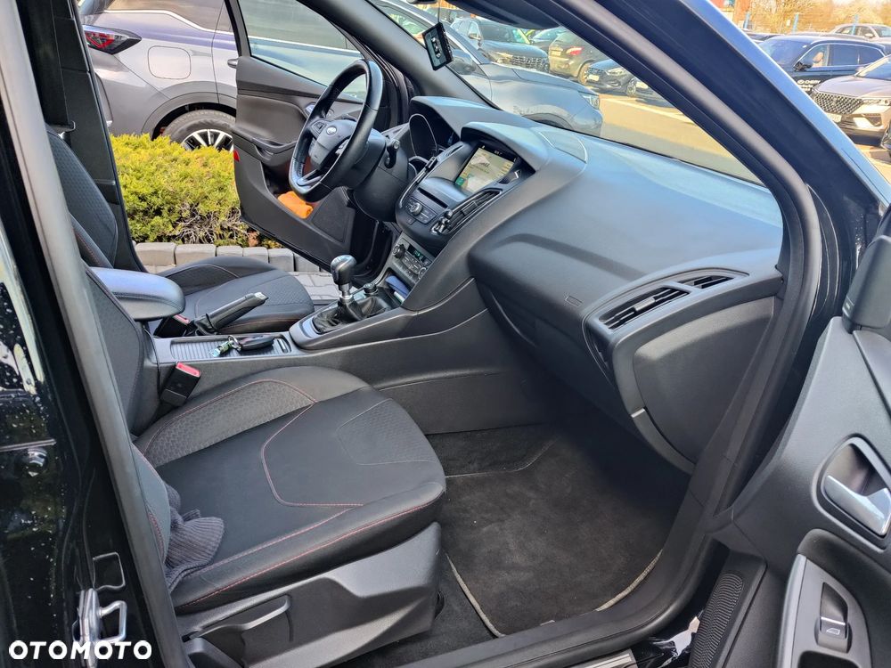 Ford Focus 2.0 TDCi ST-Line Black ASS - 20