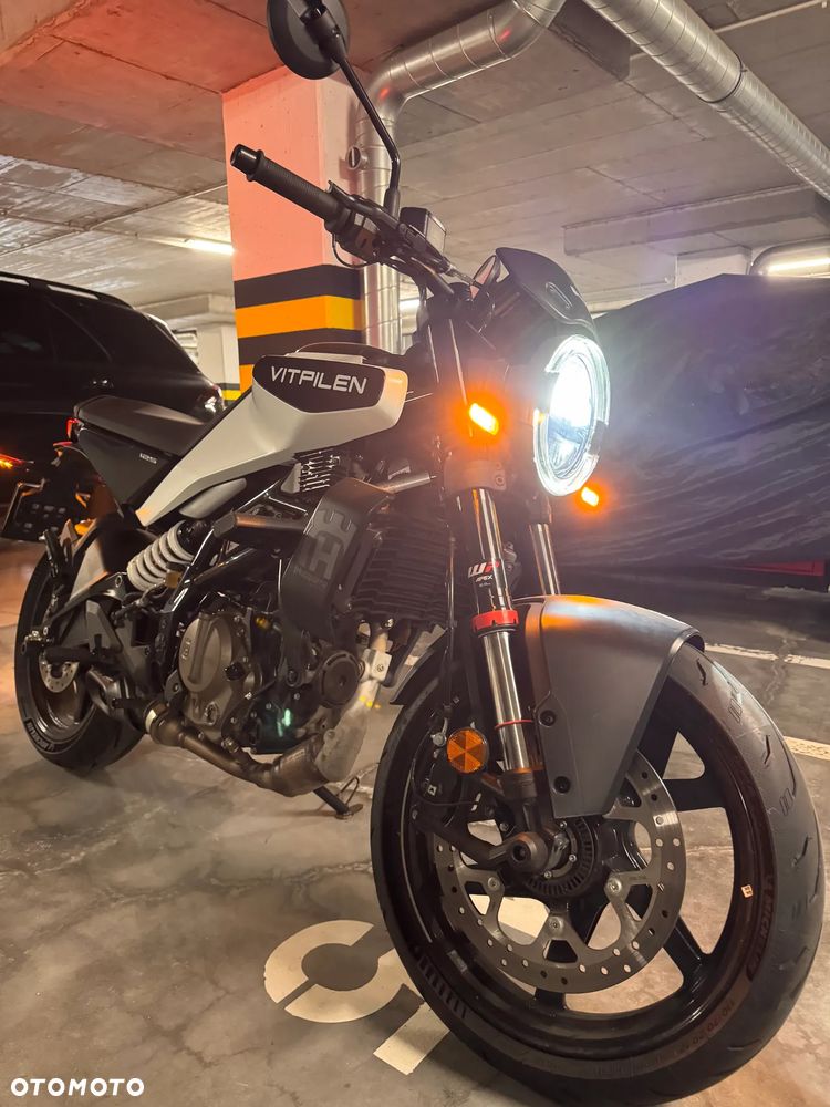 Husqvarna Vitpilen - 6