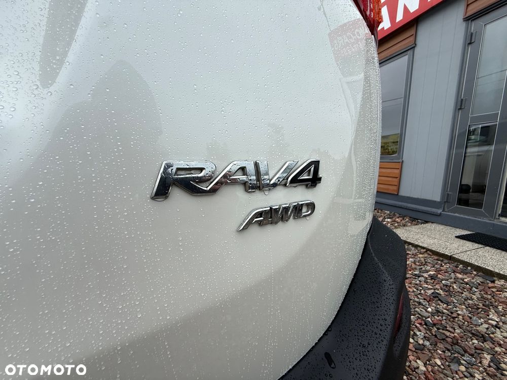 Toyota RAV4 - 16