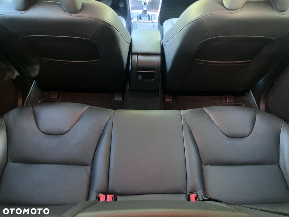 Volvo XC 60 T5 AWD Drive-E R-Design Momentum - 10