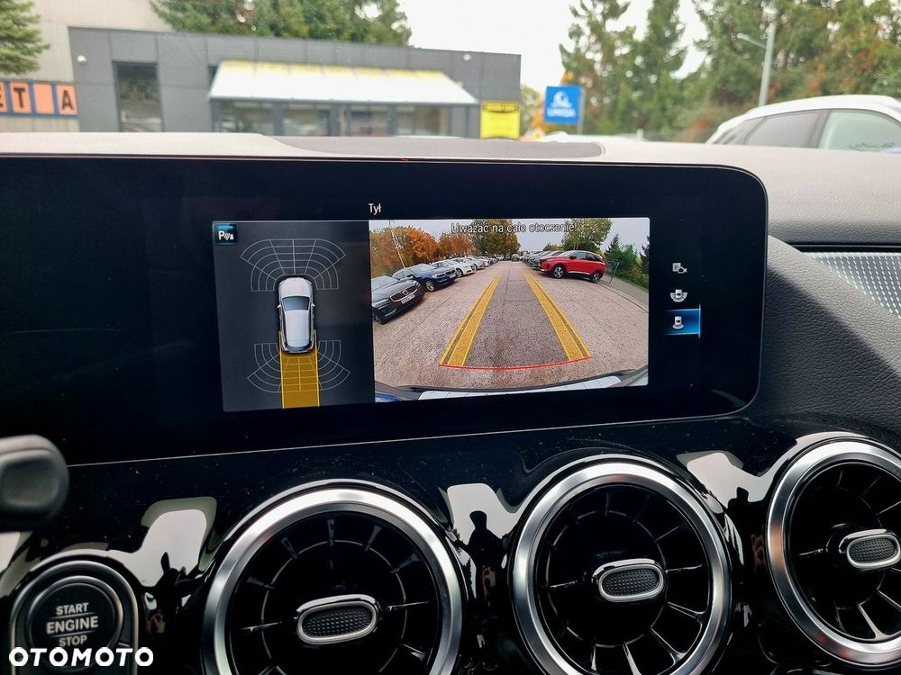 Mercedes-Benz GLA 200 d - 20