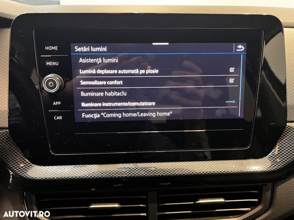 Volkswagen T-Cross - 23