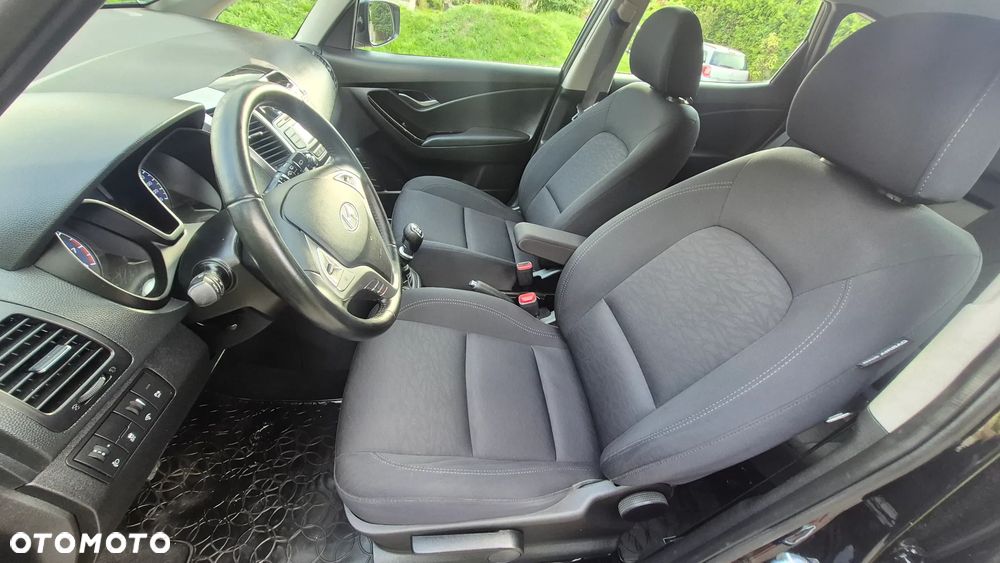 Hyundai ix20 1.4 Sonderkontingent - 9