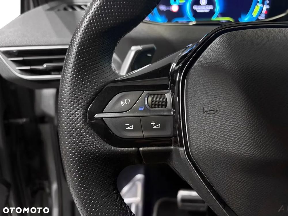 Peugeot 3008 1.6 PureTech HYbrid4 GT Line S&S EAT8 - 16