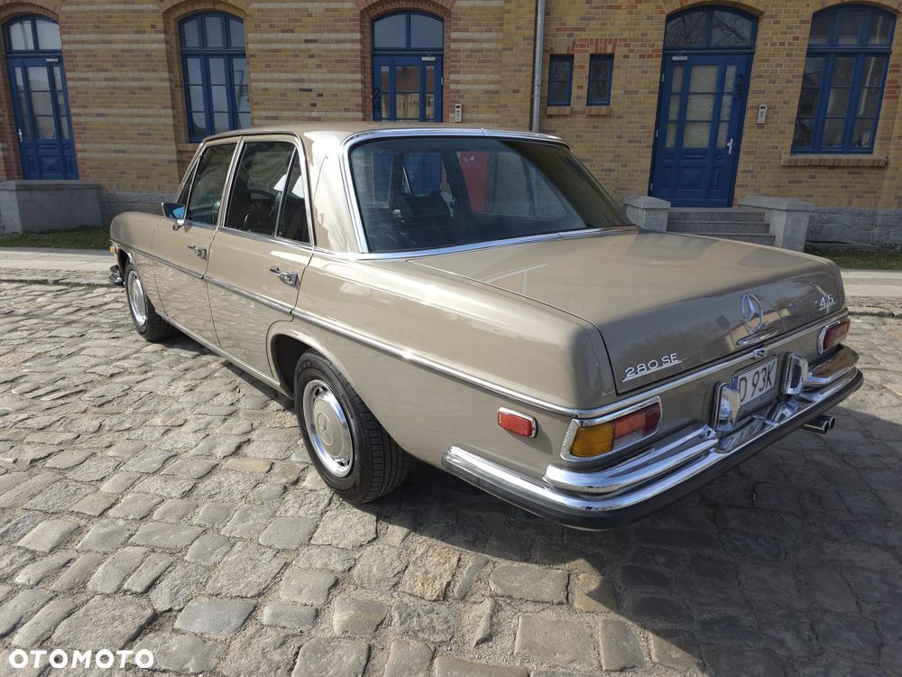 Mercedes-Benz 280 - 5