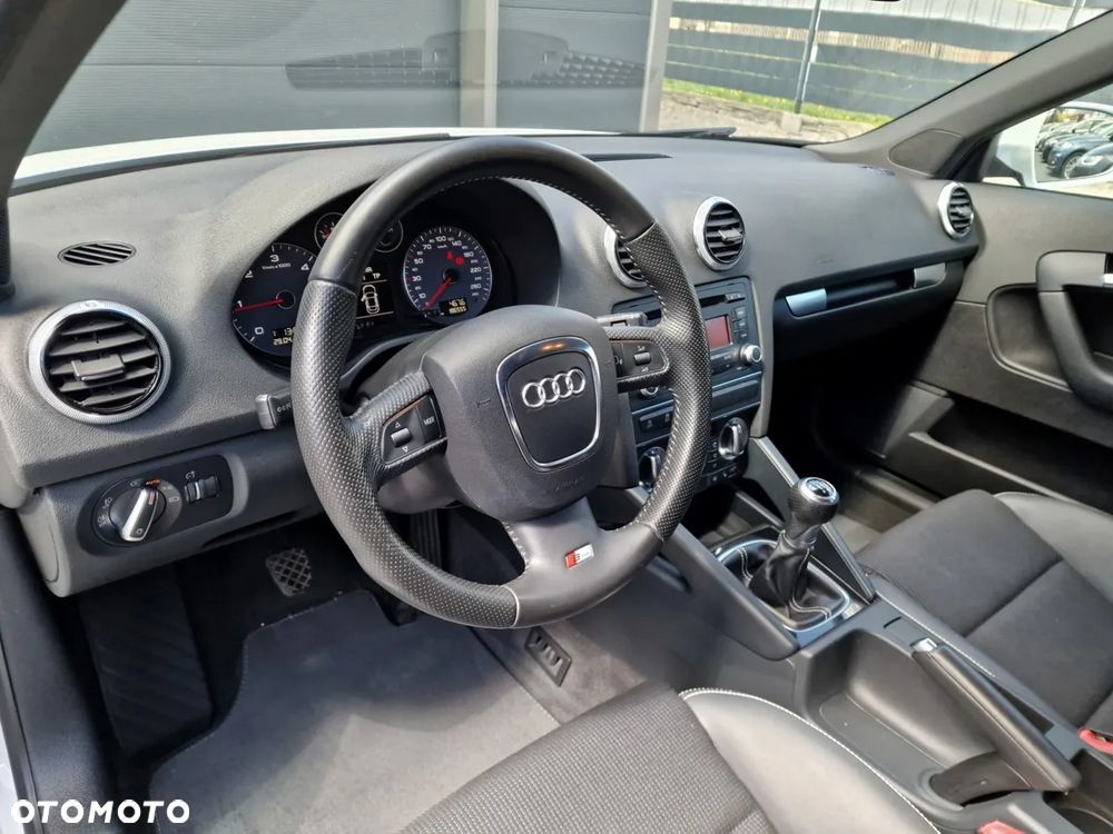 Audi A3 Sportback 2.0 TDI DPF S line Sportpaket - 21