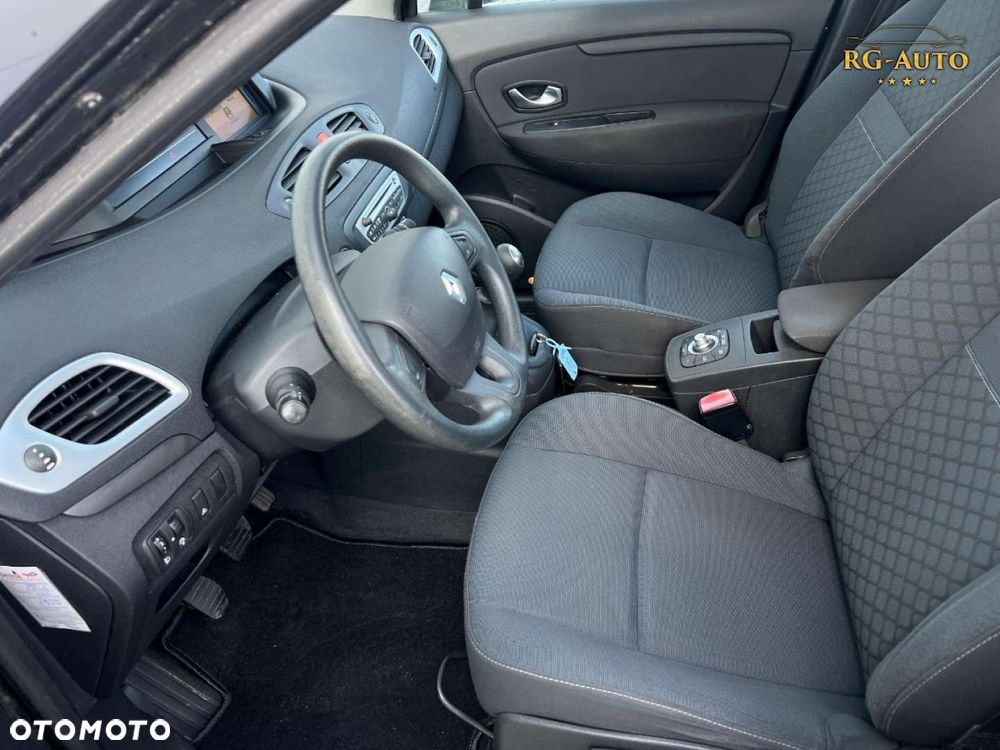 Renault Scenic - 28