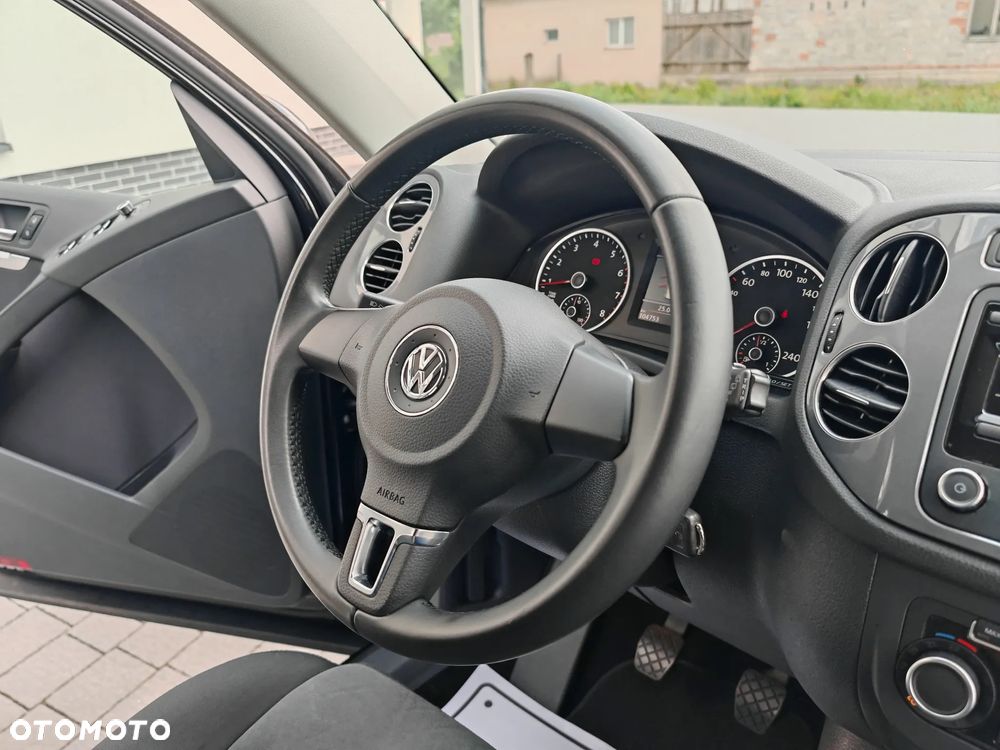 Volkswagen Tiguan - 23