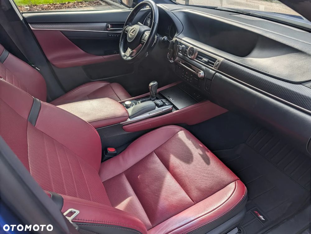 Lexus GS 200t / 300 F Sport - 14