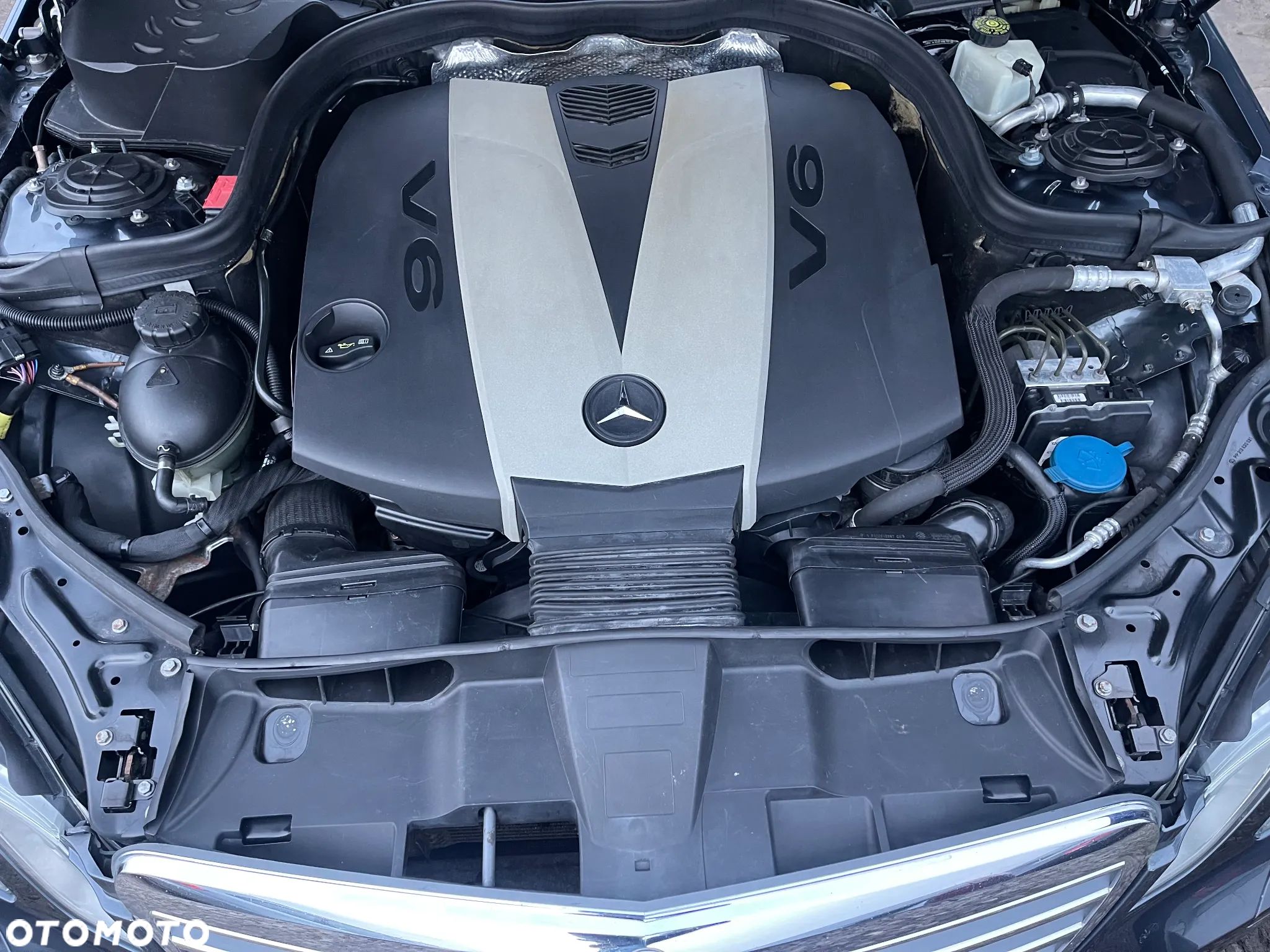 Mercedes-Benz Klasa E 300 T CDI DPF BlueEFFICIENCY 7G-TRONIC Avantgarde - 1