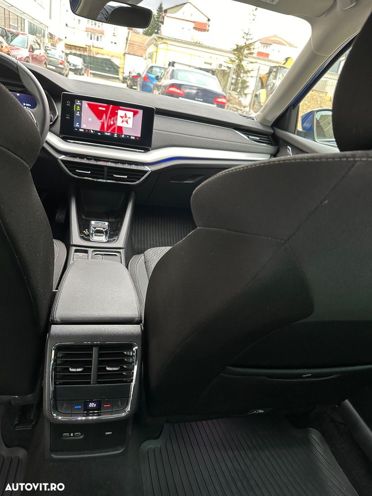 Skoda Octavia 2.0 TDI DSG Style - 12