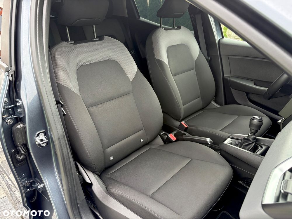 Renault Clio - 26