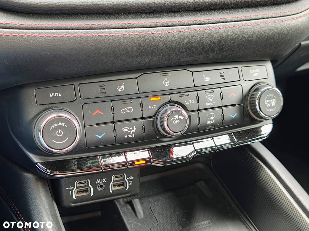 Dodge Durango 5.7 R/T - 23