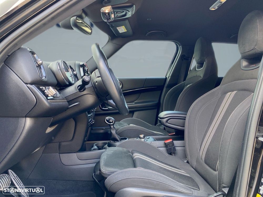 MINI Countryman Cooper SE ALL4 JCW Auto - 4