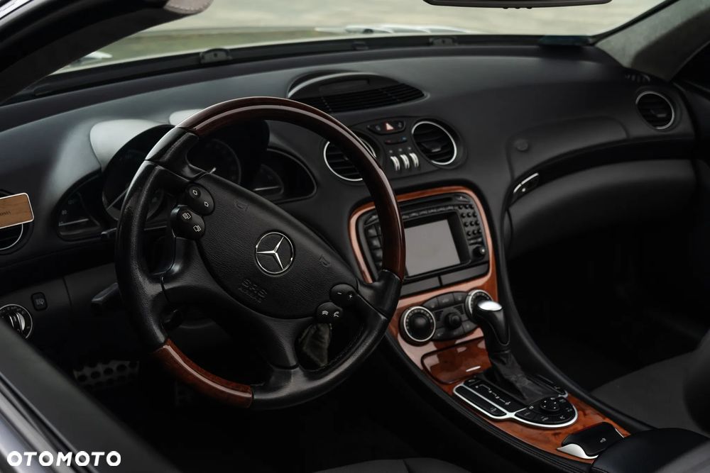 Mercedes-Benz SL 500 - 16