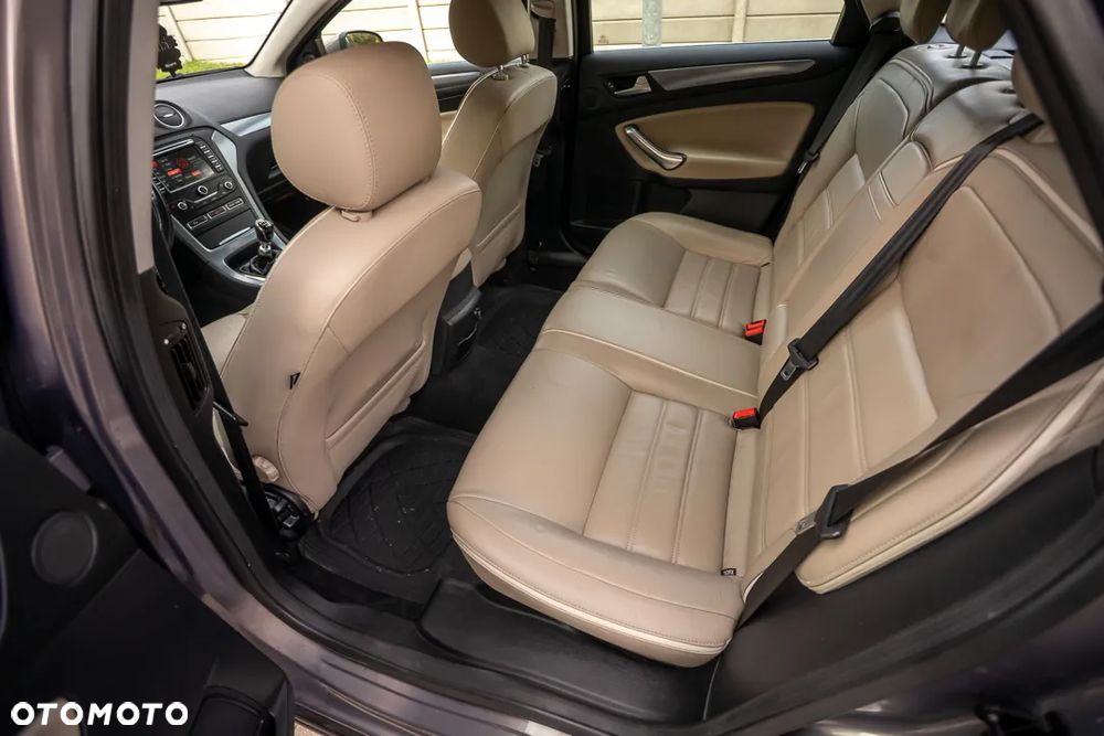 Ford Mondeo 2.0 TDCi Cool & Sound - 29