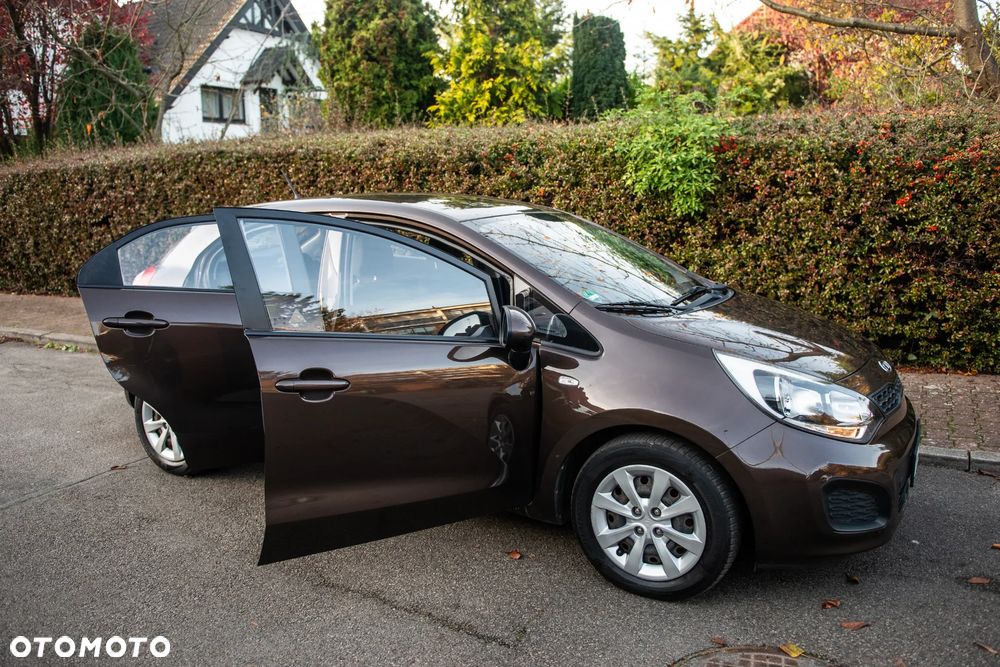 Kia Rio 1.2 Business Line - 7