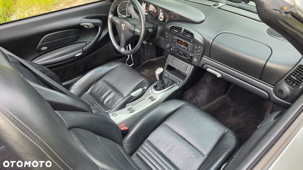 Porsche 911 Carrera - 9