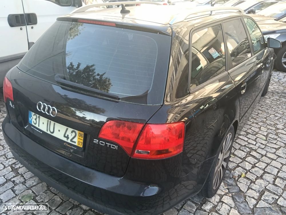 Audi A4 Avant 2.0 TDI - 10