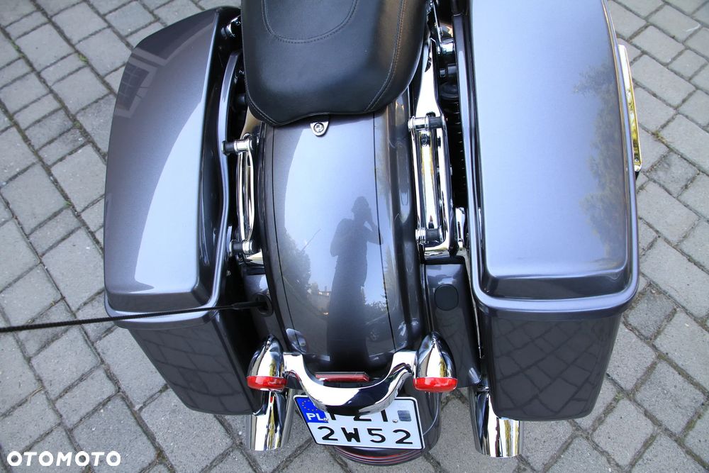 Harley-Davidson Touring Street Glide - 19