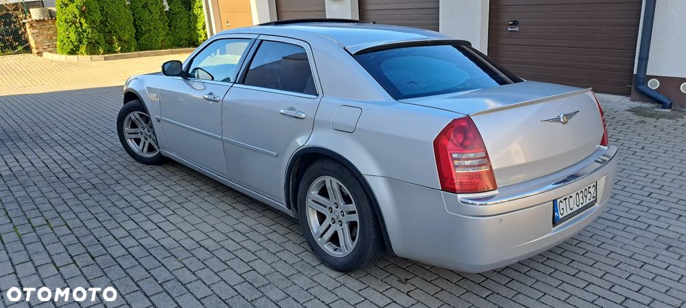 Chrysler 300C - 4