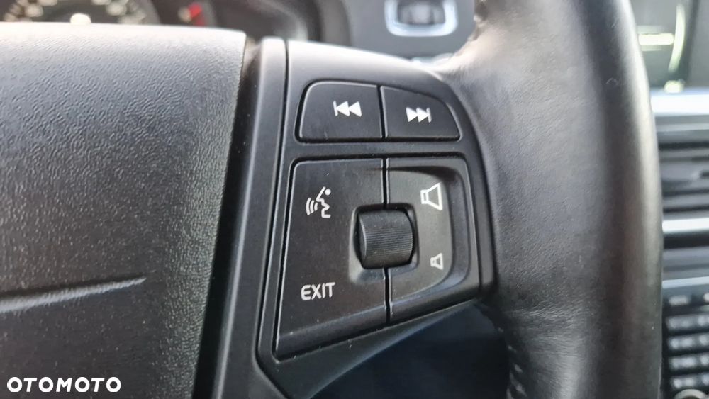 Volvo V60 DRIVe Summum - 19