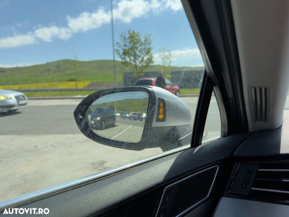 Volkswagen Passat 2.0 TDI SCR Elegance - 16