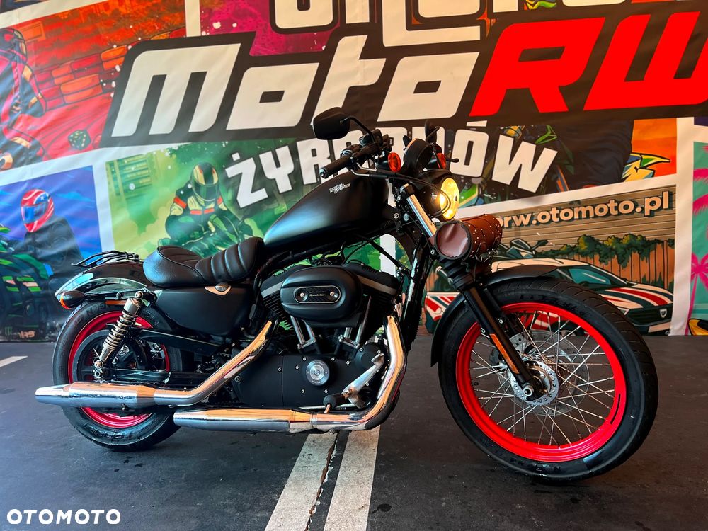 Harley-Davidson Sportster Iron 883 - 1