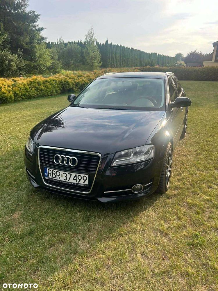 Audi A3 Sportback - 1