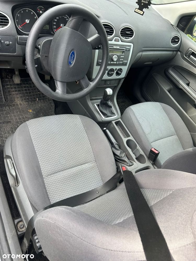 Ford Focus 1.4 16V Fun - 7