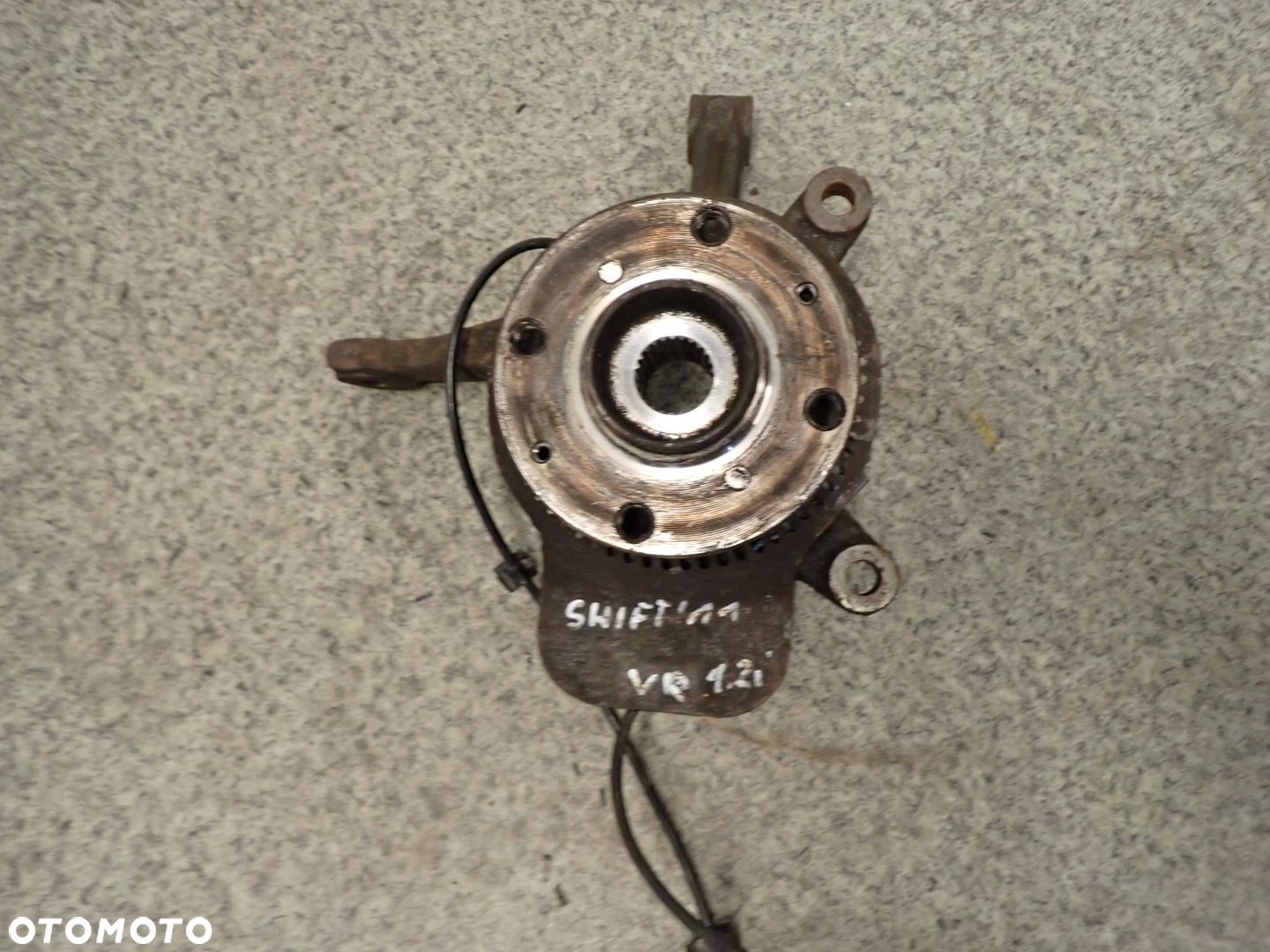 SUZUKI SWIFT 10- ZWROTNICA PRZEDNIA PRAWA - 1