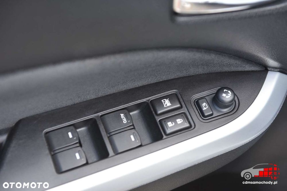 Suzuki Vitara - 16