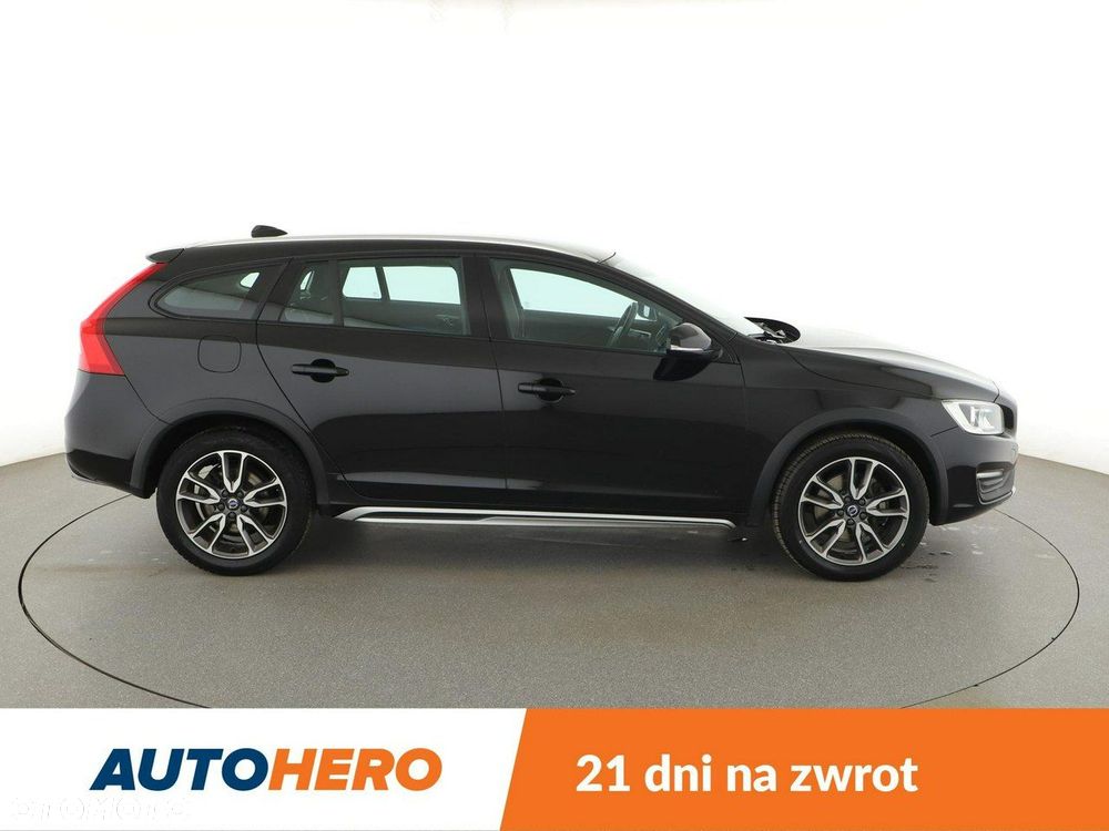 Volvo V60 Cross Country D3 Drive-E Kinetic - 9