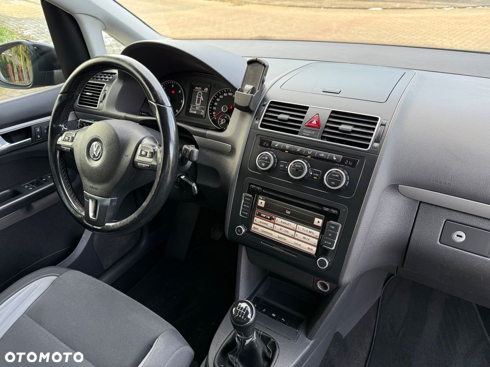 Volkswagen Touran 2.0 TDI DPF Comfortline - 19