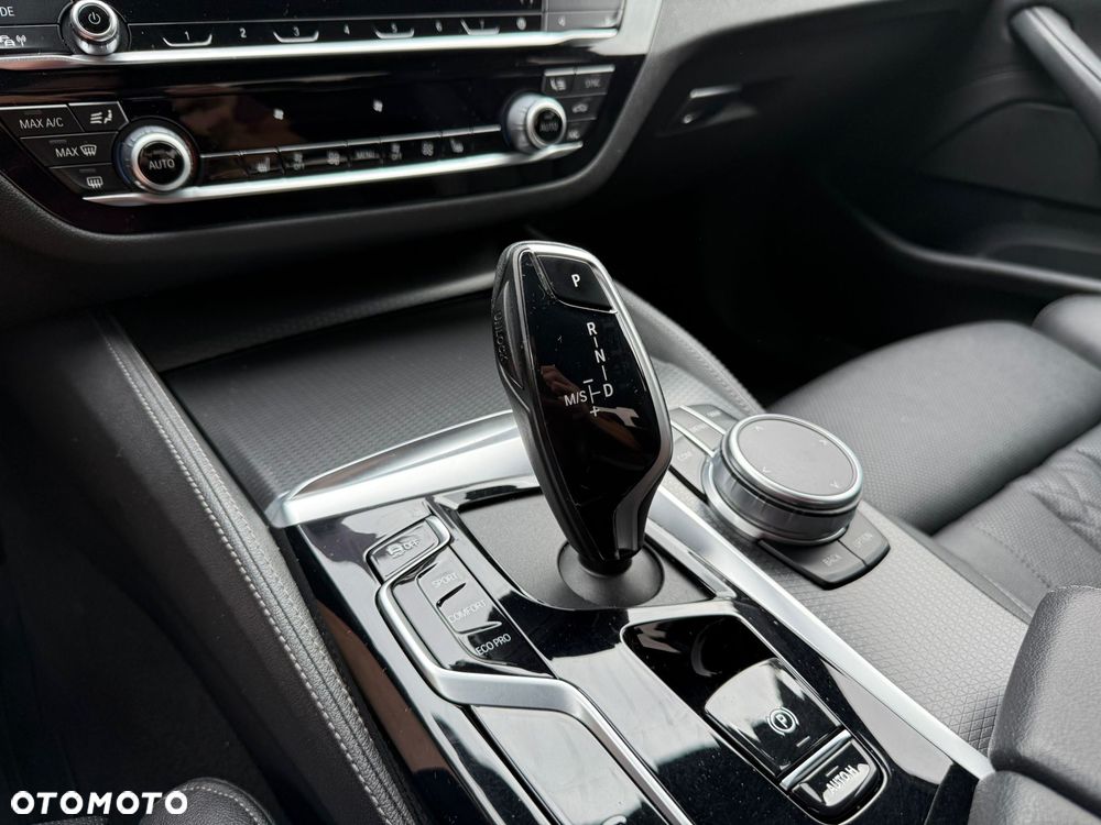 BMW Seria 5 520d xDrive MHEV M Sport sport - 27