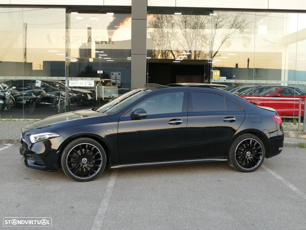 Mercedes-Benz A 250 Limousine e AMG Line - 20