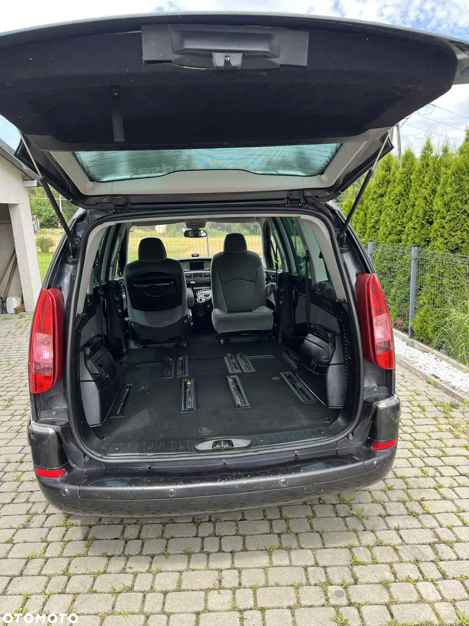 Peugeot 807 2.0 HDi Premium Grand Prix - 19