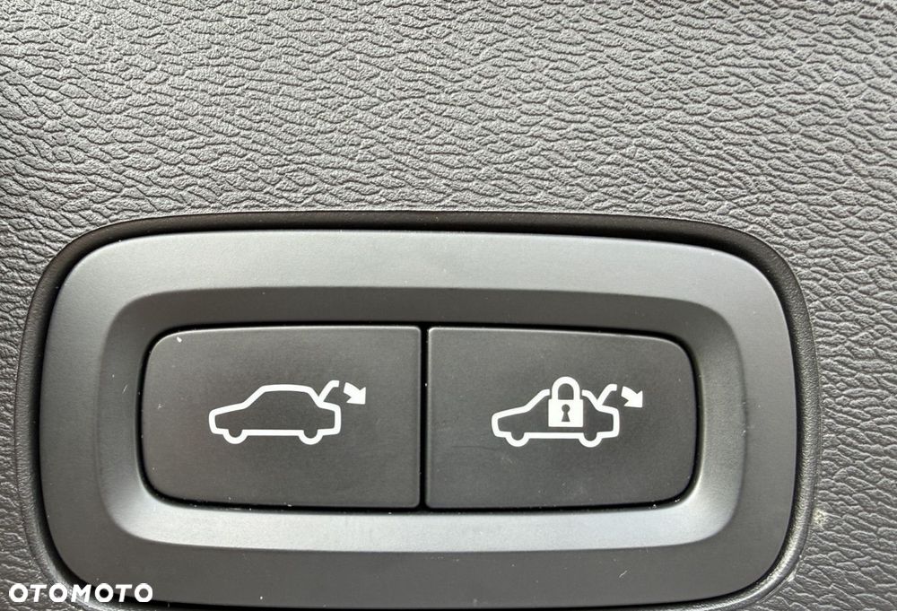 Volvo XC 60 - 25