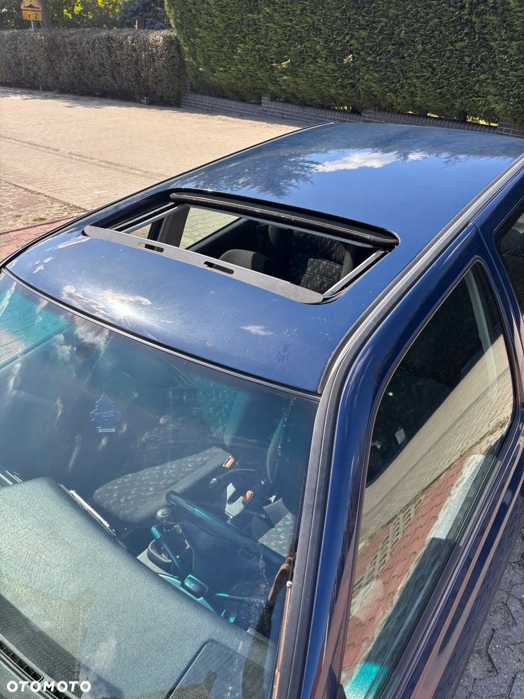 Volkswagen Golf 1.4 - 13