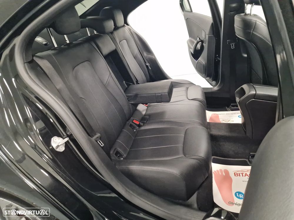 Mercedes-Benz A 180 Limousine d Style Plus Aut. - 45