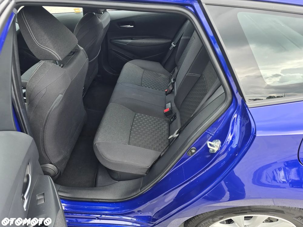 Toyota Corolla 1.8 Hybrid Comfort - 24