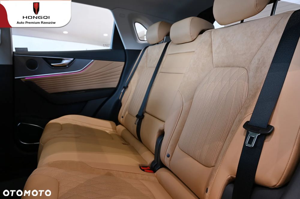 Hongqi HS5 2.0T Executive AWD - 13